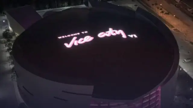 Đội NBA Miami Heat biến sân nhà thành Vice City, ngay trước ngày GTA 6 ra mắt