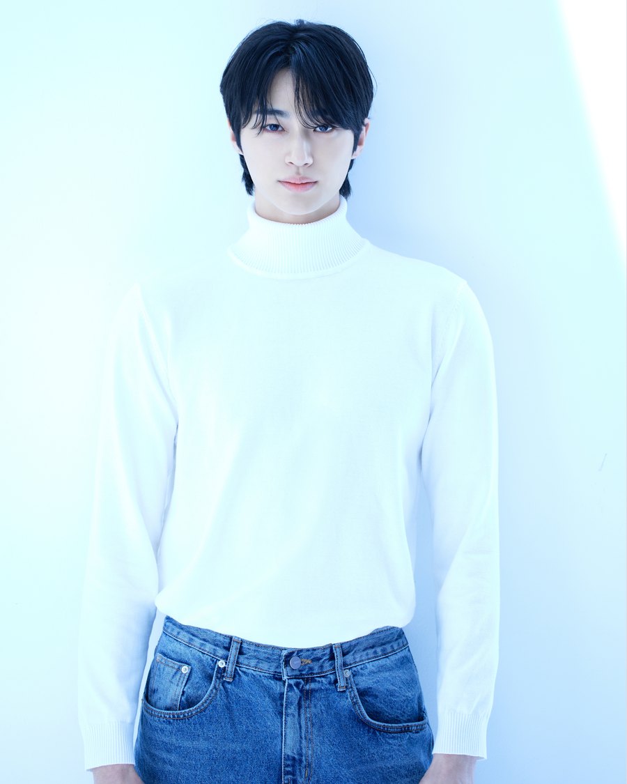 Byeon Woo-seok, diễn viên vai Sung Jin-woo trong Solo Leveling người đóng